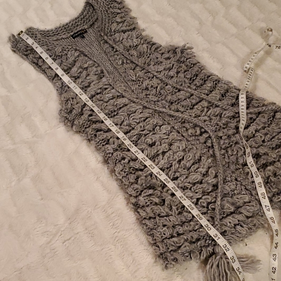 Chaudry wool sweater - Picture 4 of 7